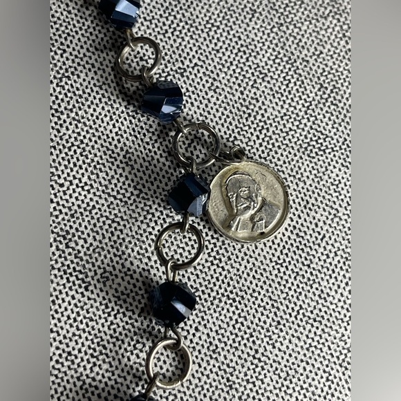 Vintage Black Bead Rosary-Style Necklace with Cross & Saint Jean Medals - Picture 8 of 11